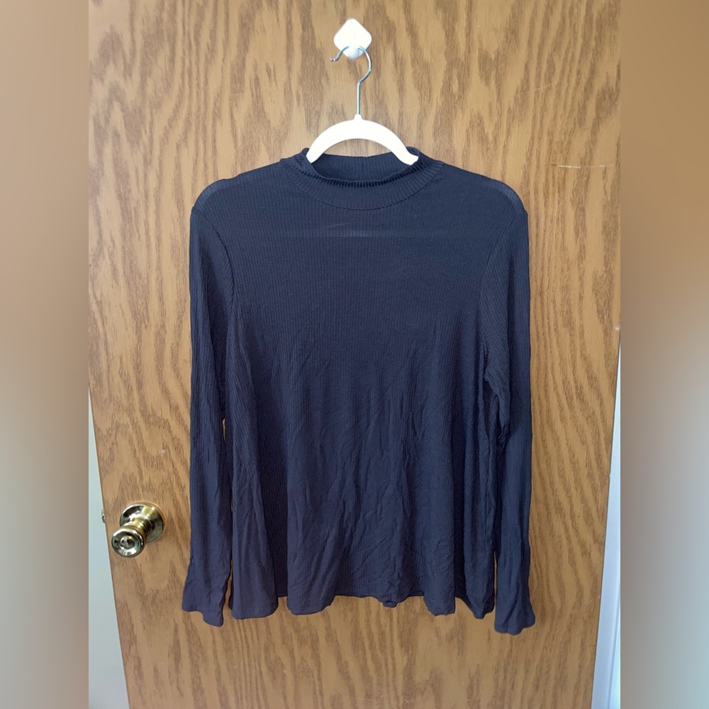 Old Navy Luxe Basic Turtle Neck Top Size Medium Never Worn